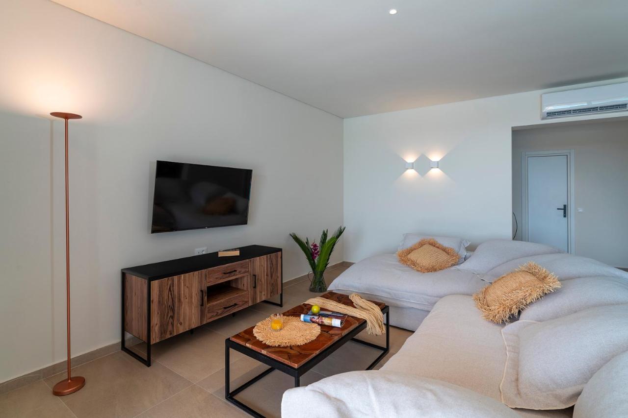 Aethrion Villas & Suites เกนนาดี ภายนอก รูปภาพ